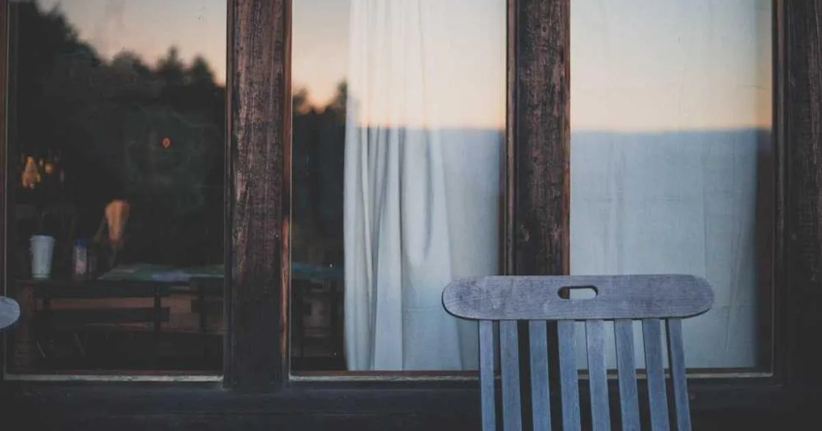 Attachment Styles: The Complete Guide to How You Love and Why